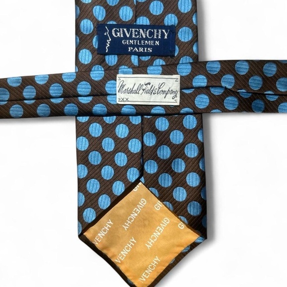 🔥 Givenchy Tie 🔥 - Picture 4 of 6